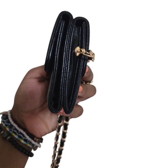 Chanel Black Bifold Caviar leather - Picture 7 of 16